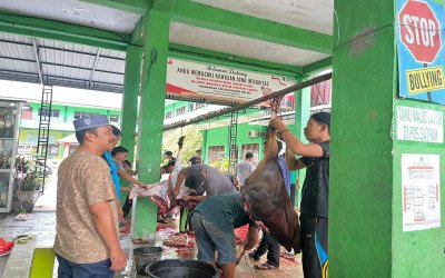Amalan Yang Paling Dicintai Allah SWT di Hari Raya Idul Adha, MAN Binjai Berqurban